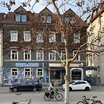 Neustadt Louise *